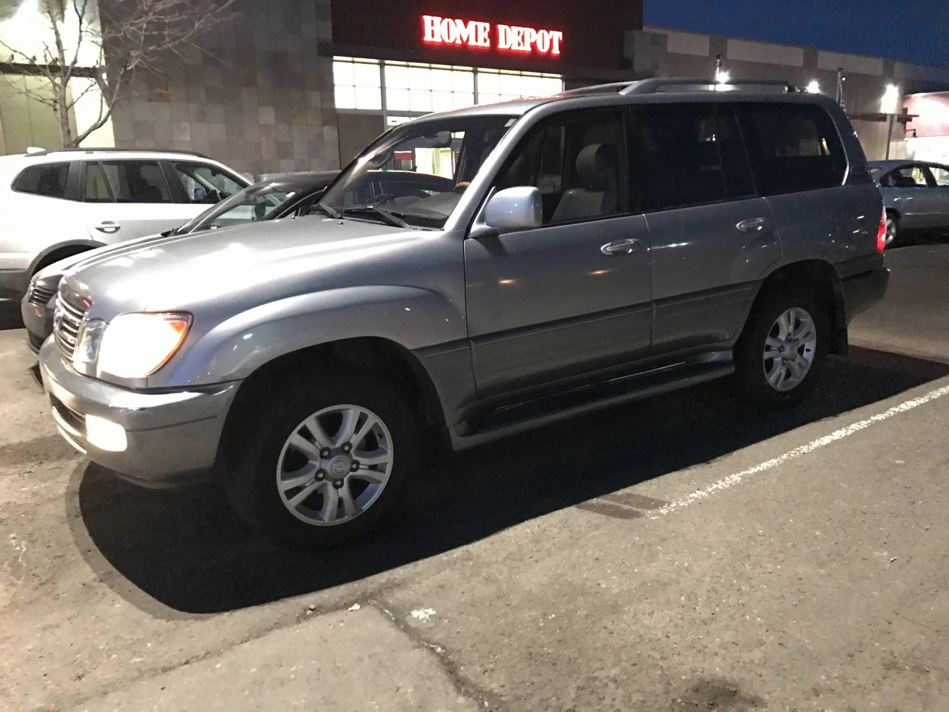 03 LX470