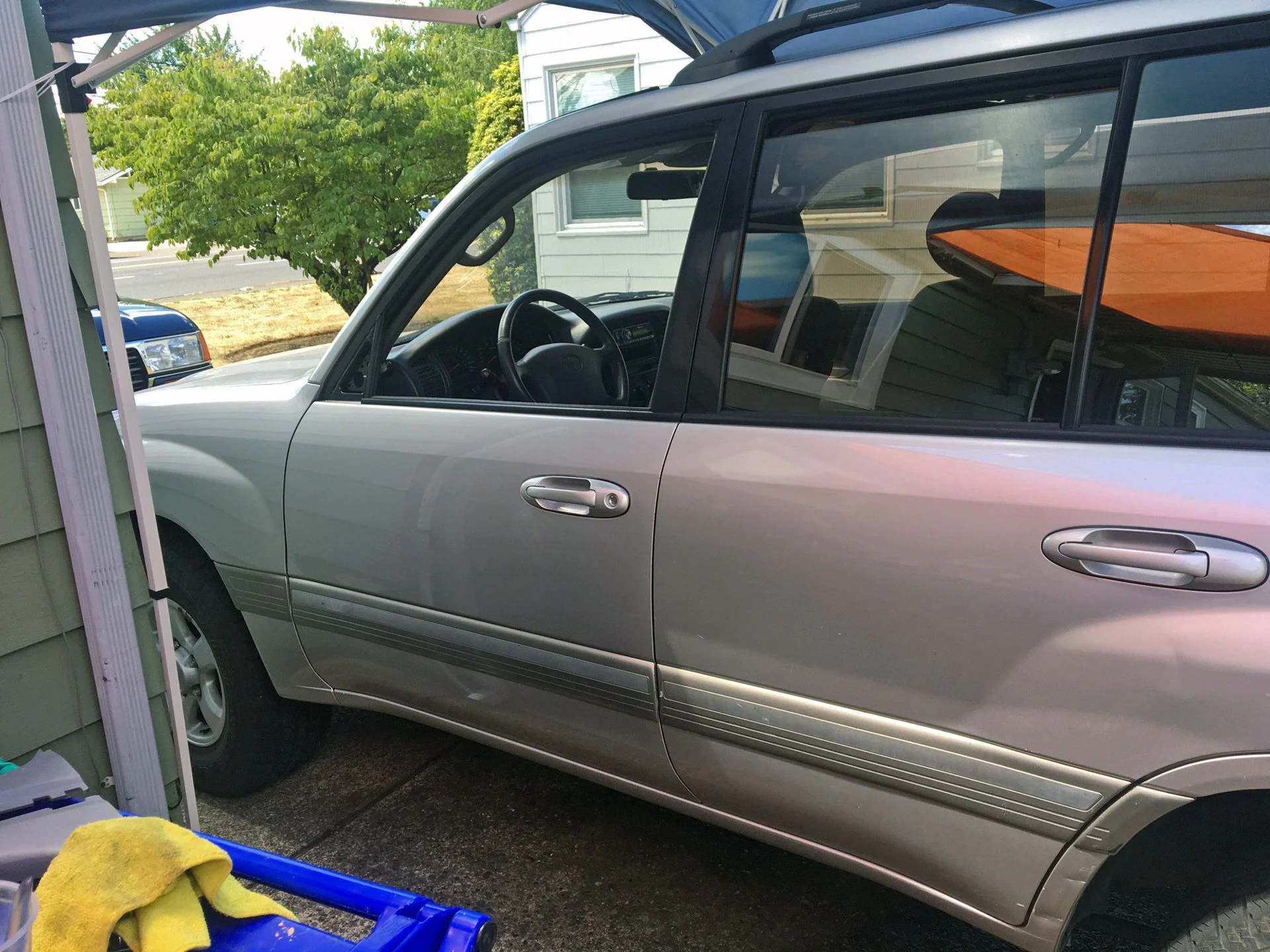 100 Series Drivers Door Installed