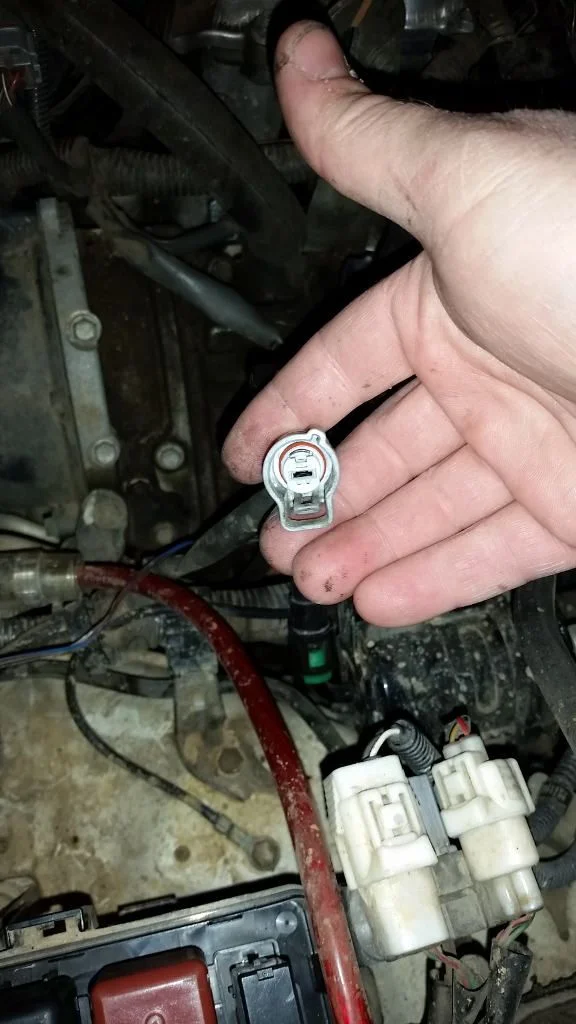 100 Series plug to starter power
