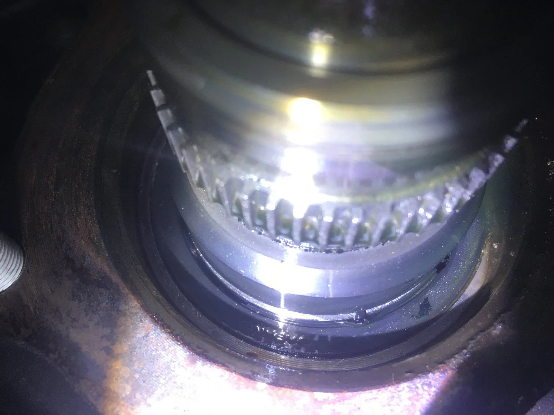 100 Series RH Rear (Failed) Bearing