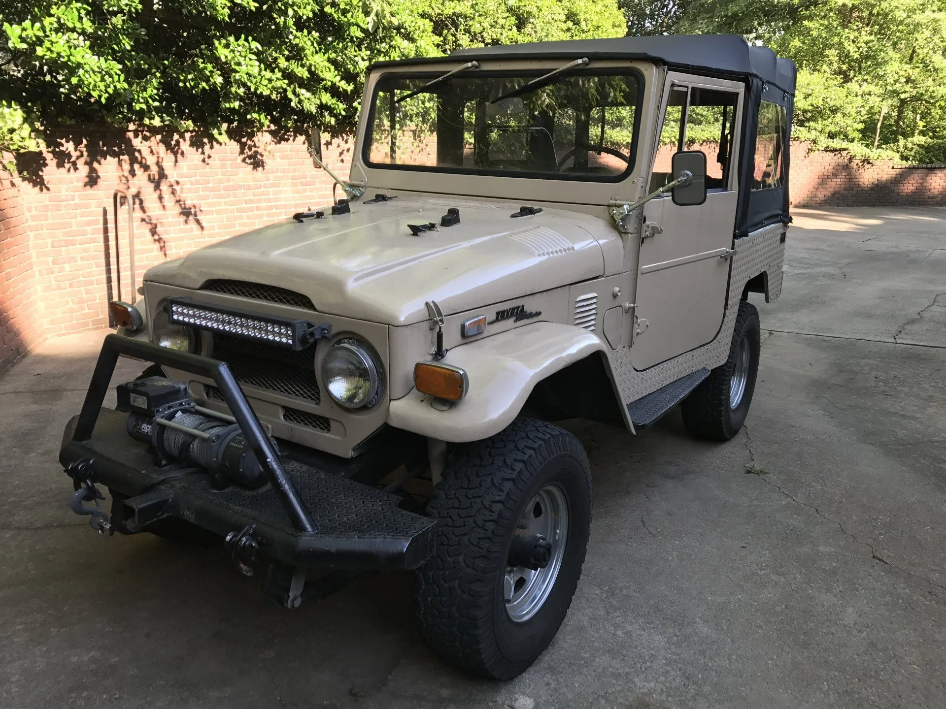 1972 FJ40 front driver