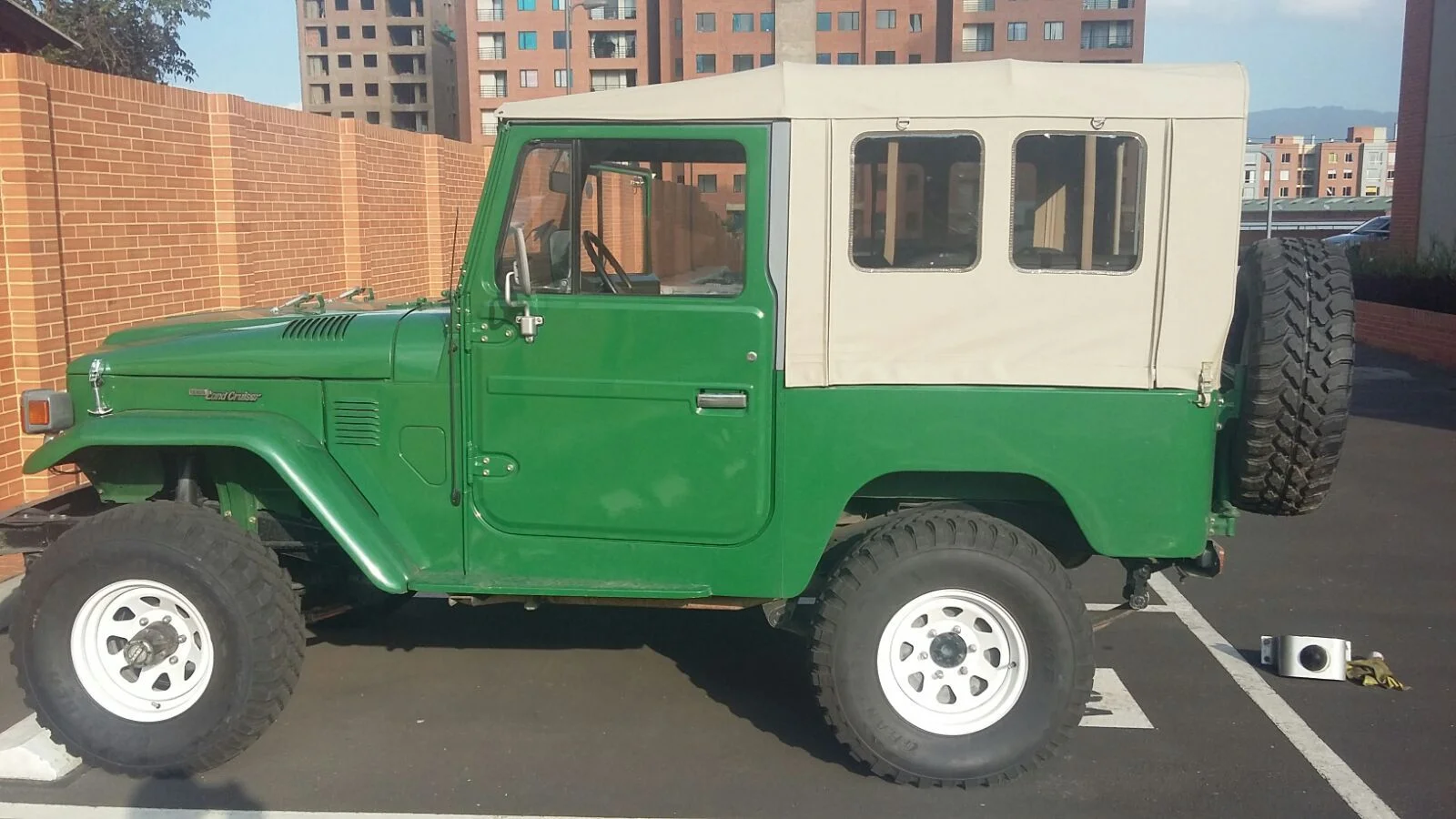 1984 FJ40