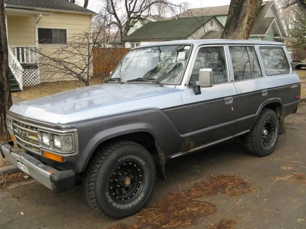1990 FJ62.  Second FJ62, had power windows that didn't work, last cruiser I'll get with that option (so I say now).