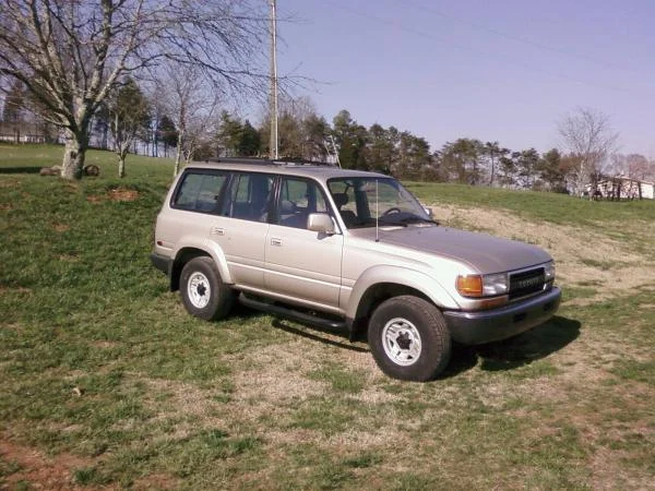 1992 Landcruiser.  I had a good friend give it to me.  We new it had a blown headgasket.  What we didn't know was the head was cracked.