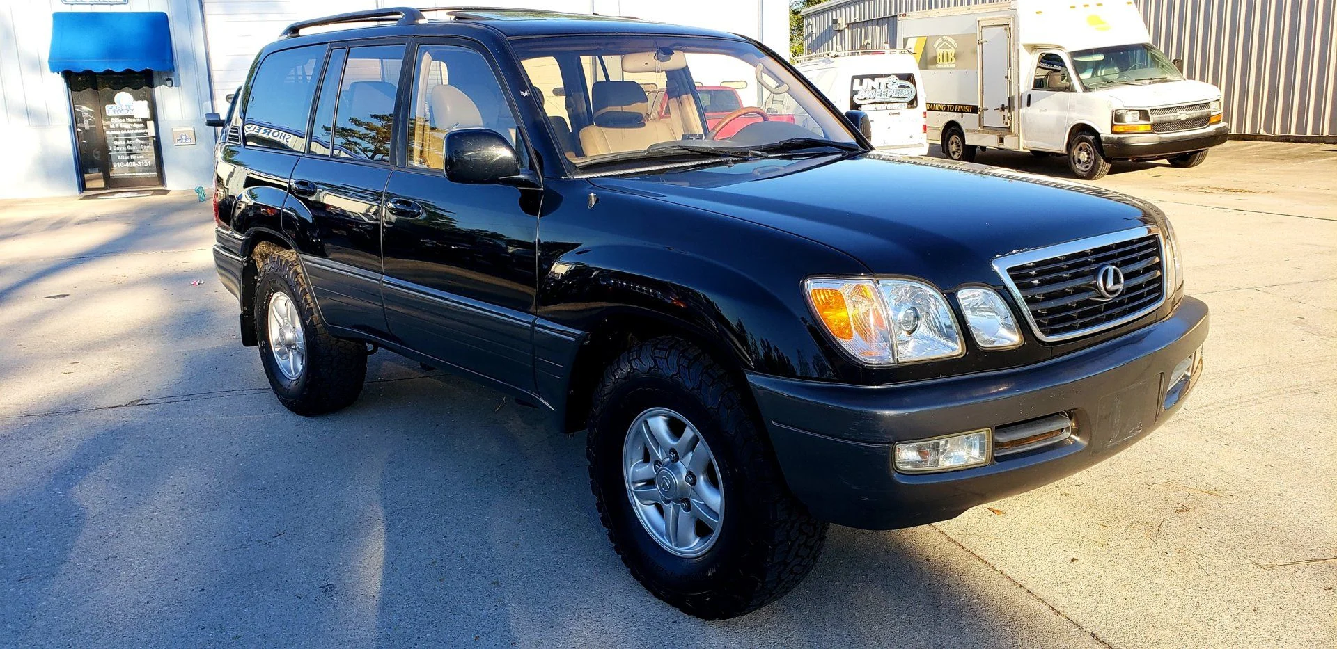 2002 LEXUS LX470