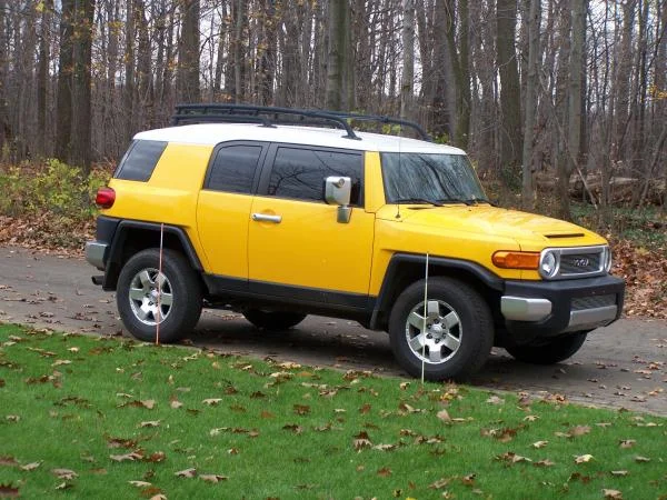 2007 FJ Cruiser only 23K miles on it.
