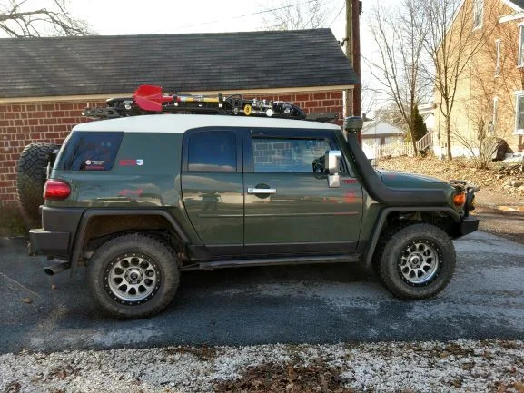 2014 Fj cruiser side view