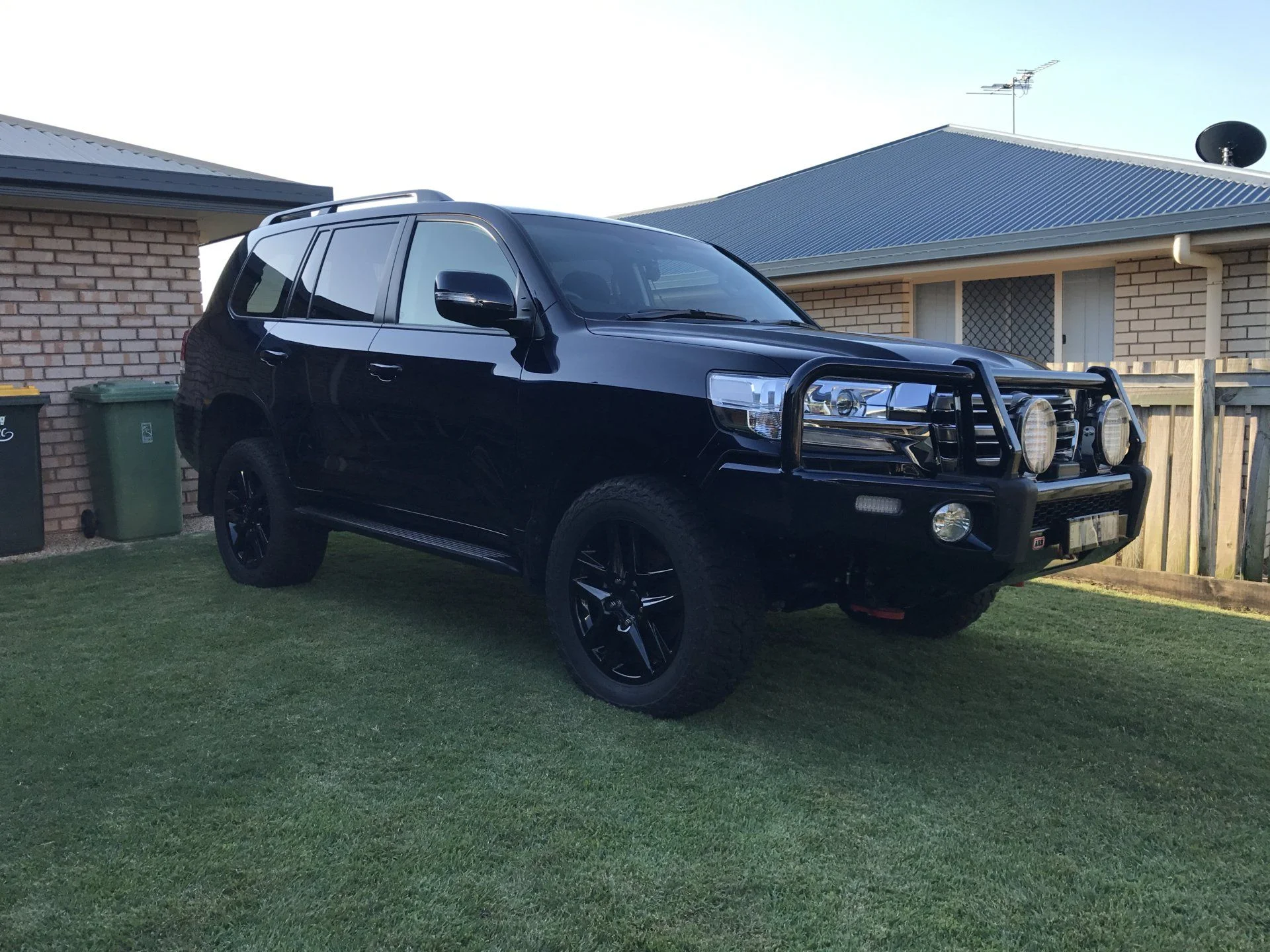 2016 LC200 GXL TD