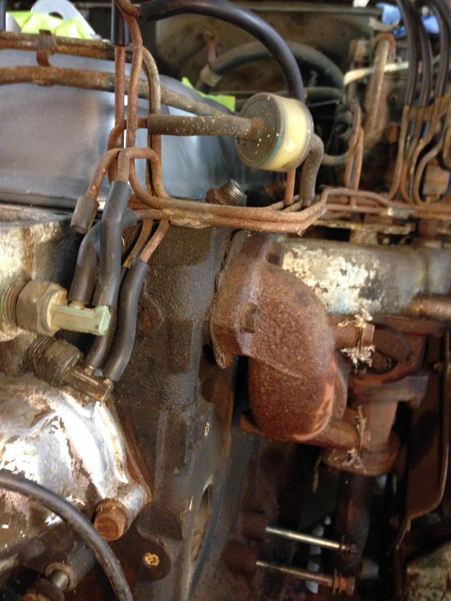 2f engine manifold/vacuum lines