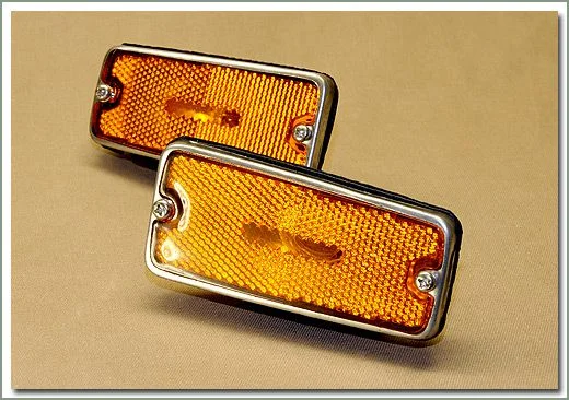 40 Series front apron side indicators