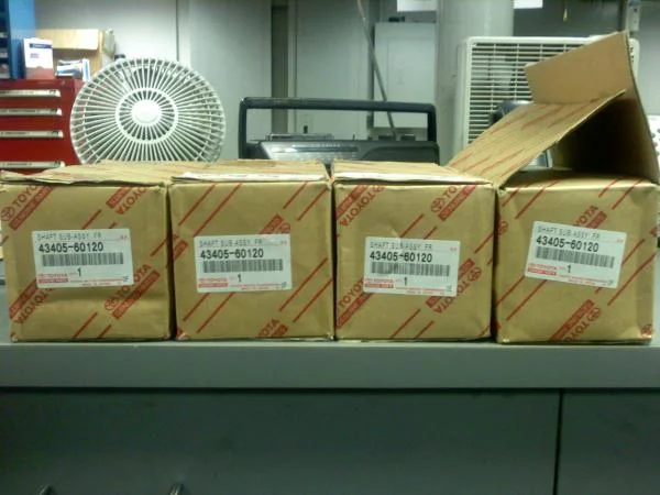 43405-60120  80 series, non-ABS birfs.  Needed to correctly do non-US OEM manual hubs