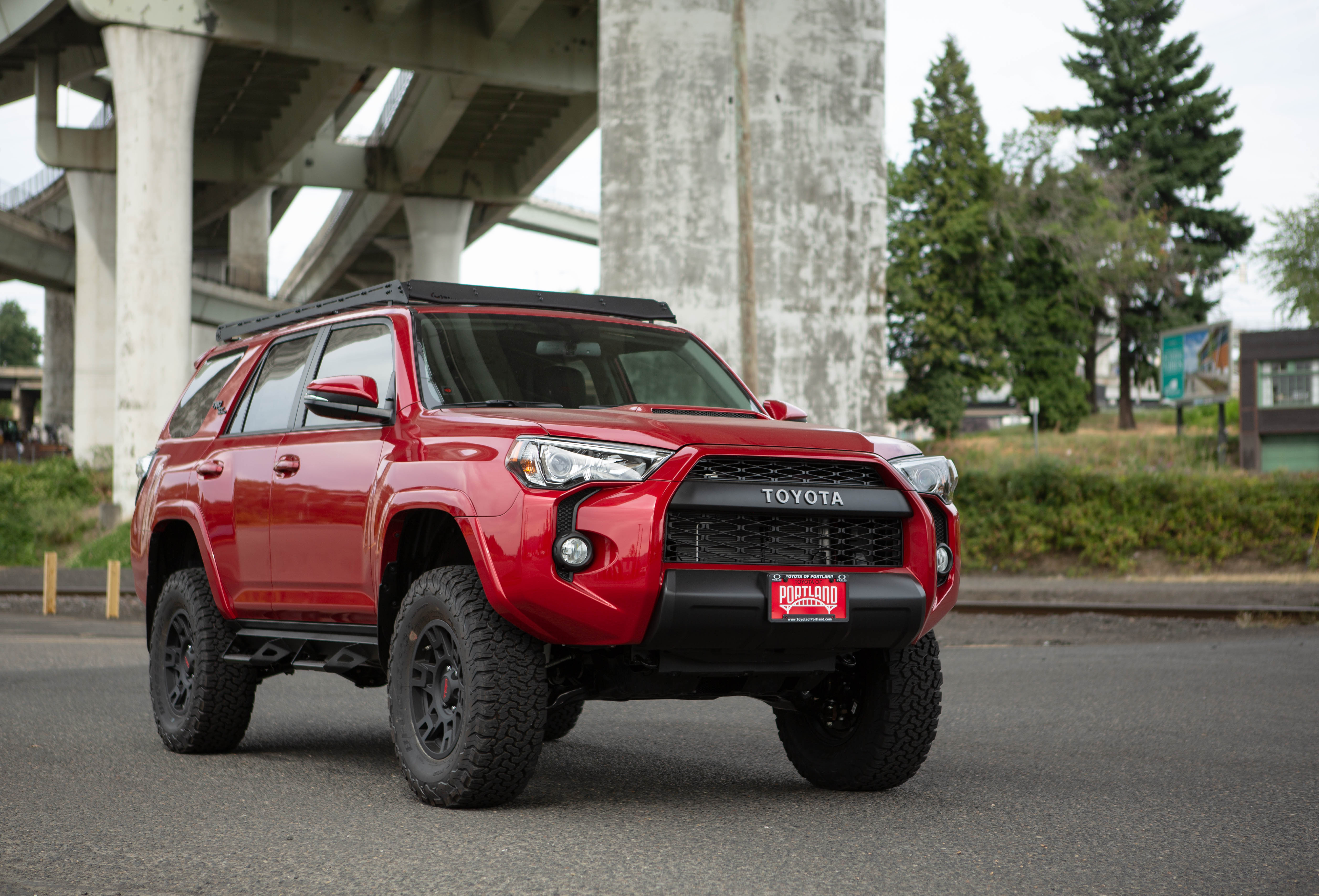 5th Gen 4Runner with Ironman 4x4 2" Nitro Gas Lift