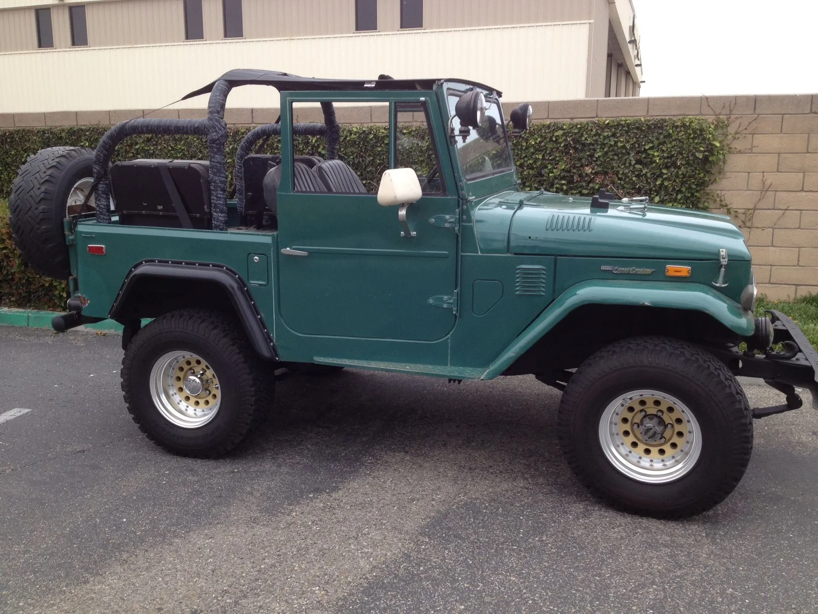 74 FJ40