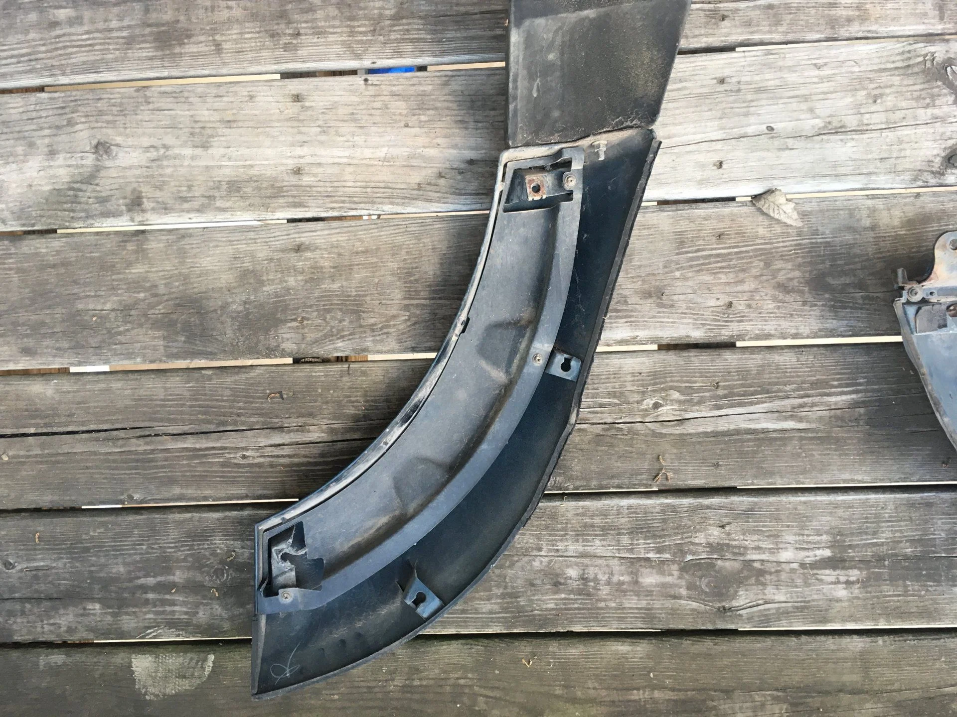 80 Series Passenger Rear Fender 5