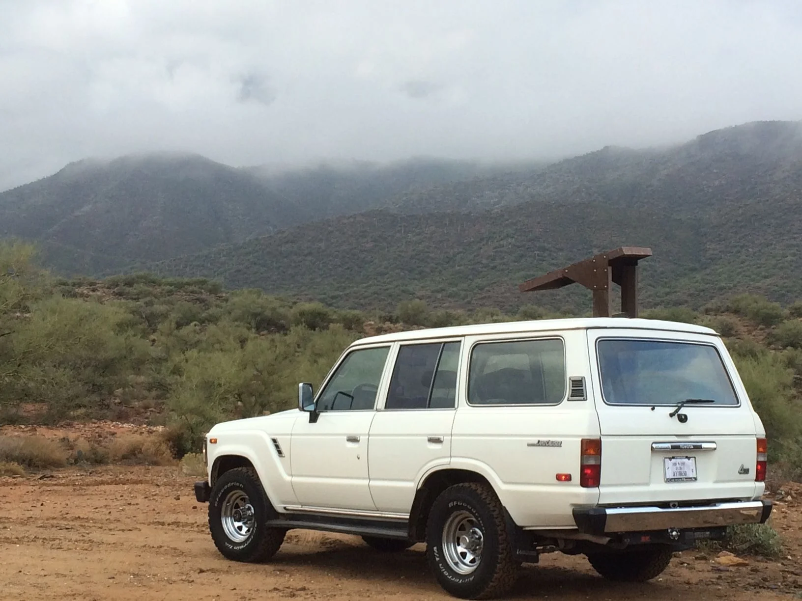 89 FJ62 on Bloody Basin Road