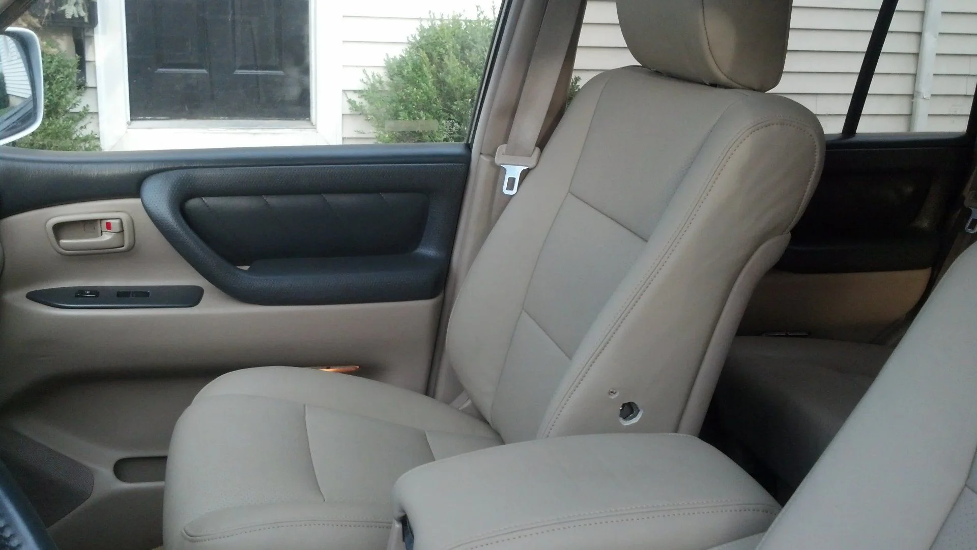 98-02 UZJ100 Front Bucket Seat