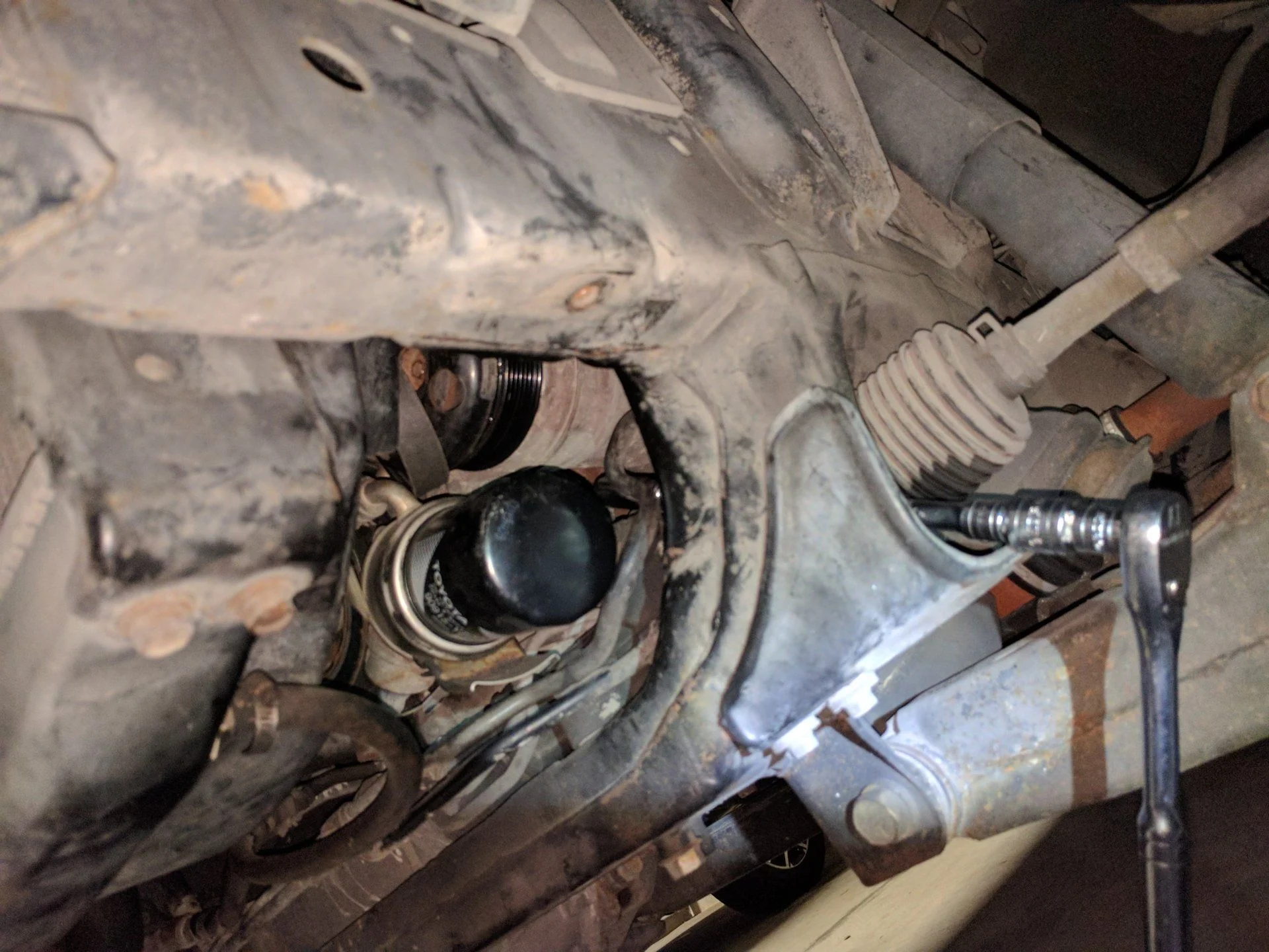 AC - Compressor Bolt 2