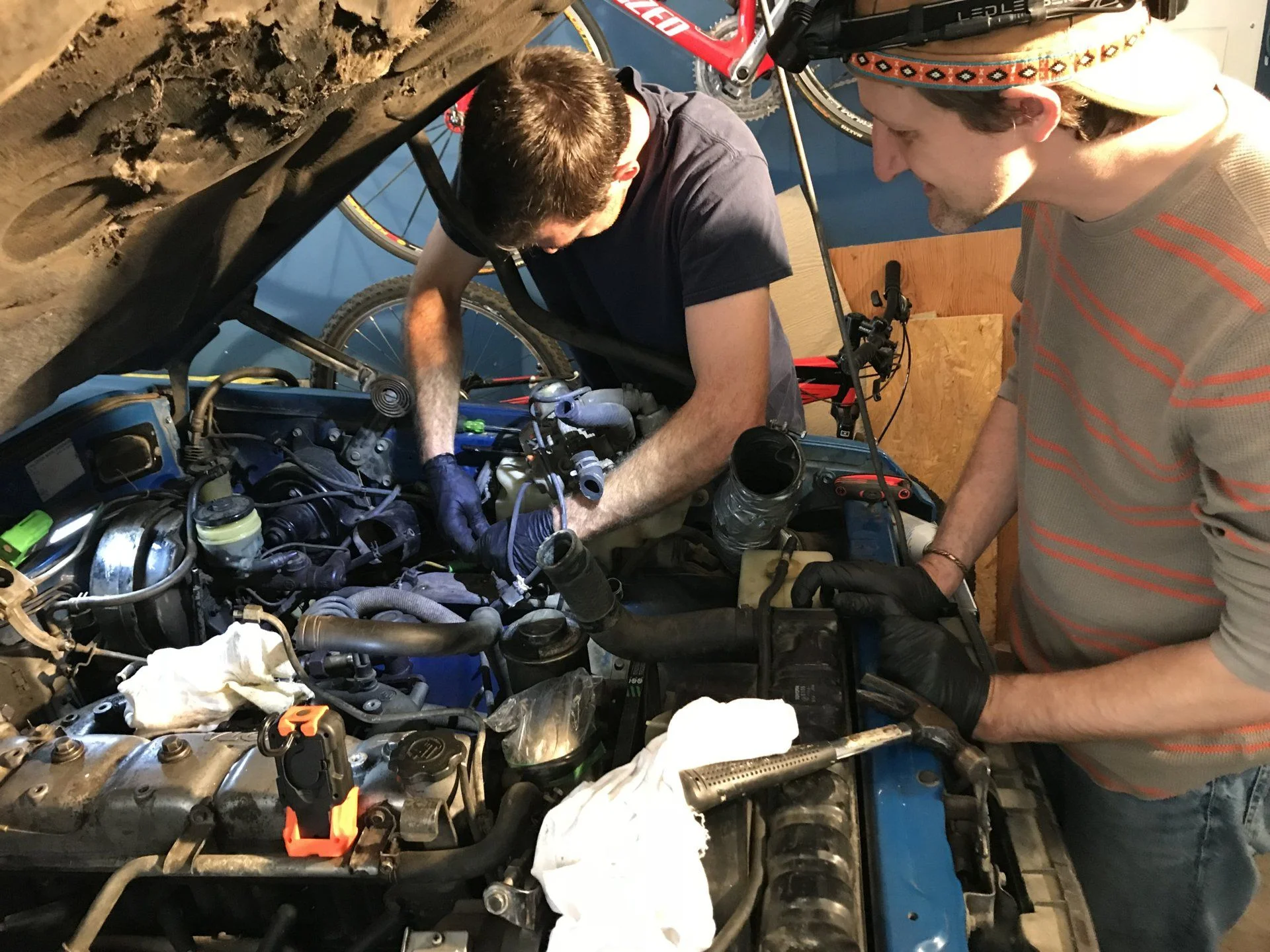 Always nice to have friends lend a hand under the hood