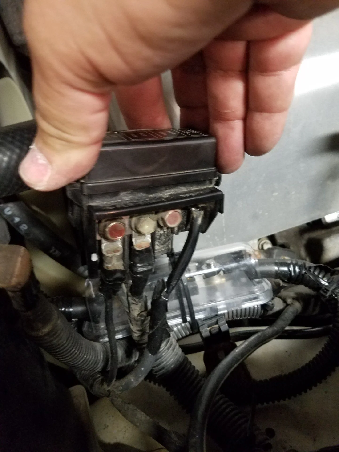 Angle one of the engine side of terminal