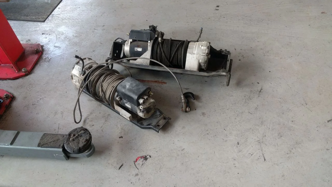 ASIN Toyota OEM model 80 winch for a model 100