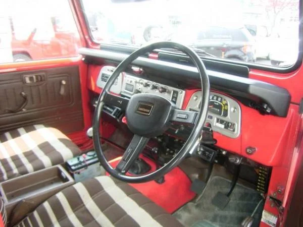 Bj44 Interior 2