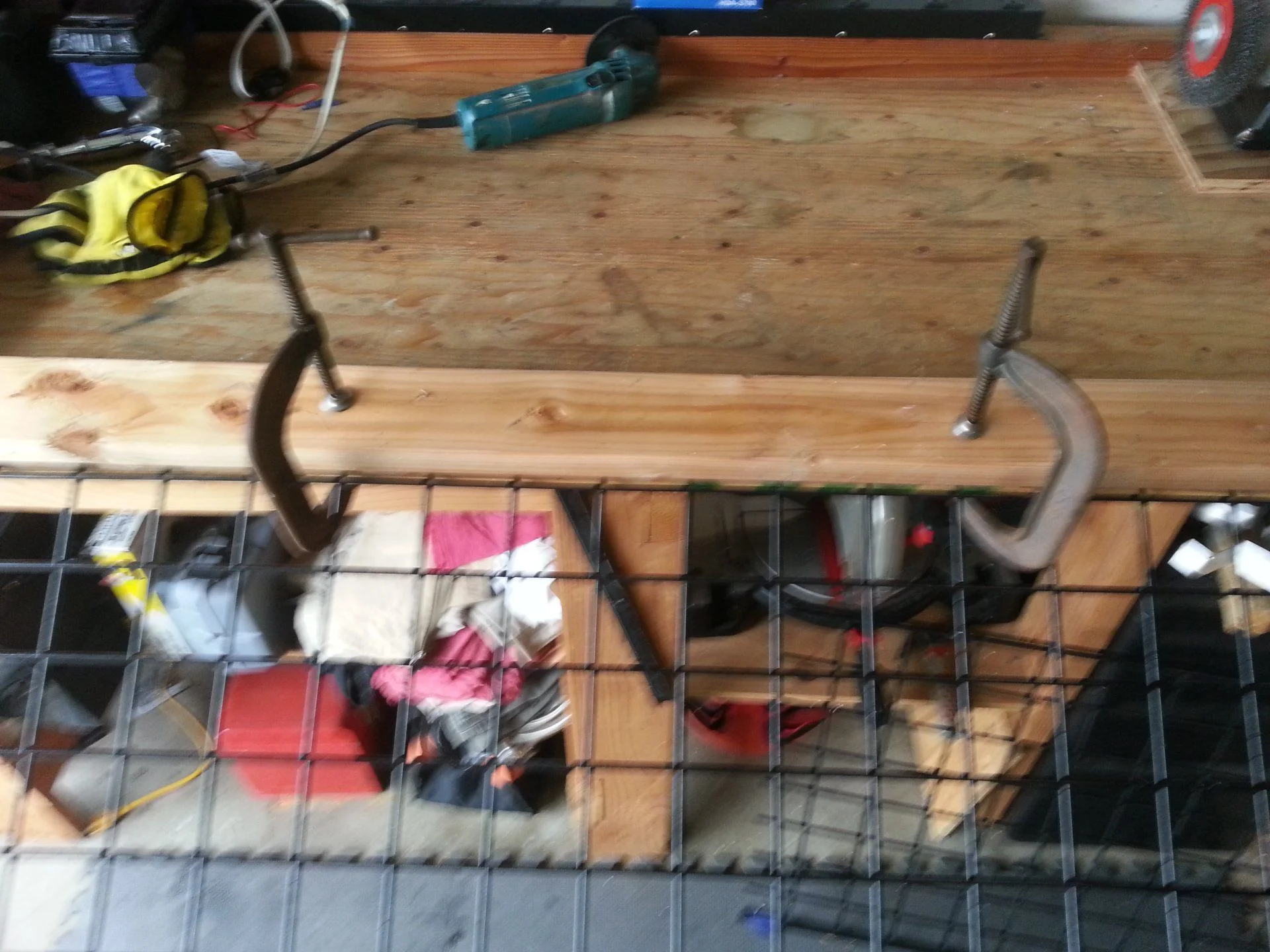 BLURRY PICTURE OF MY BENDING TECHNIQUE