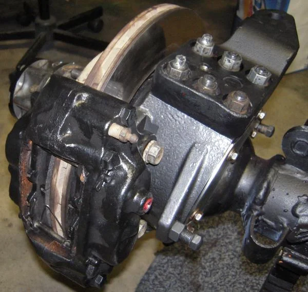 Caliper mounted up