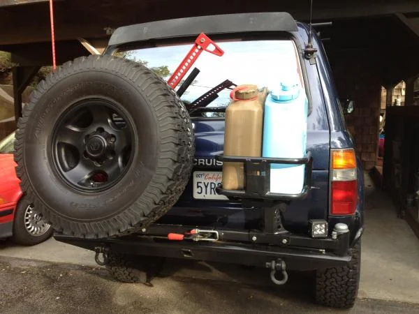 Cans on the 4x4Labs dual Jerrycan carrier