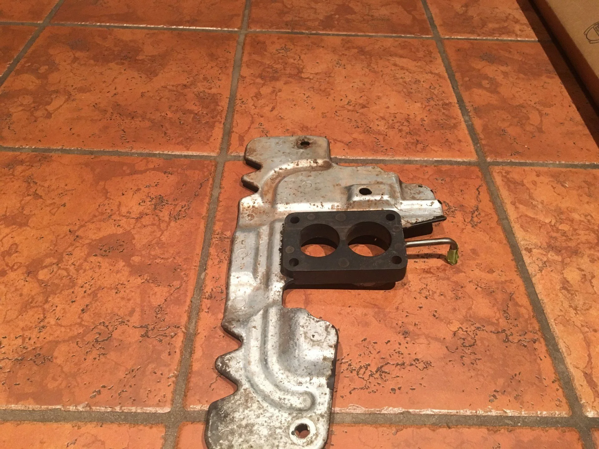 carb insulator 4