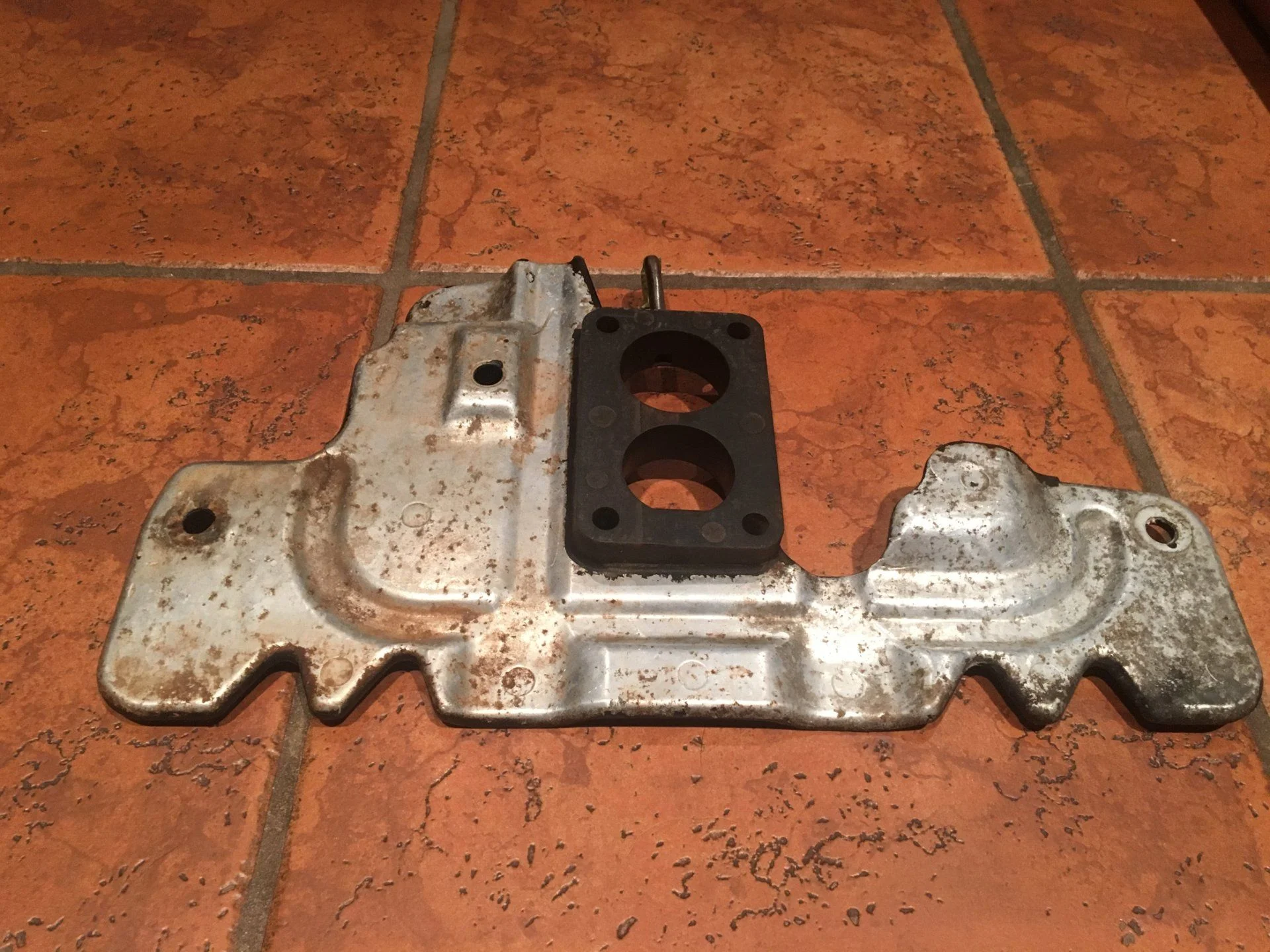carb insulator 5