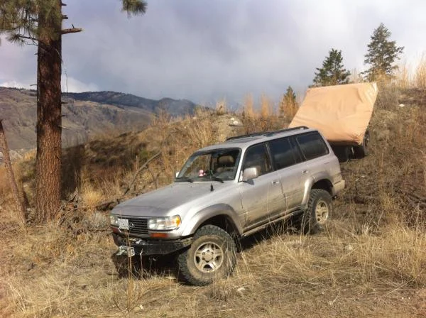 Checking the clearance between trailer and vehicle, using stock M101 pintle eye and pintle hitch bolted to back bumper
