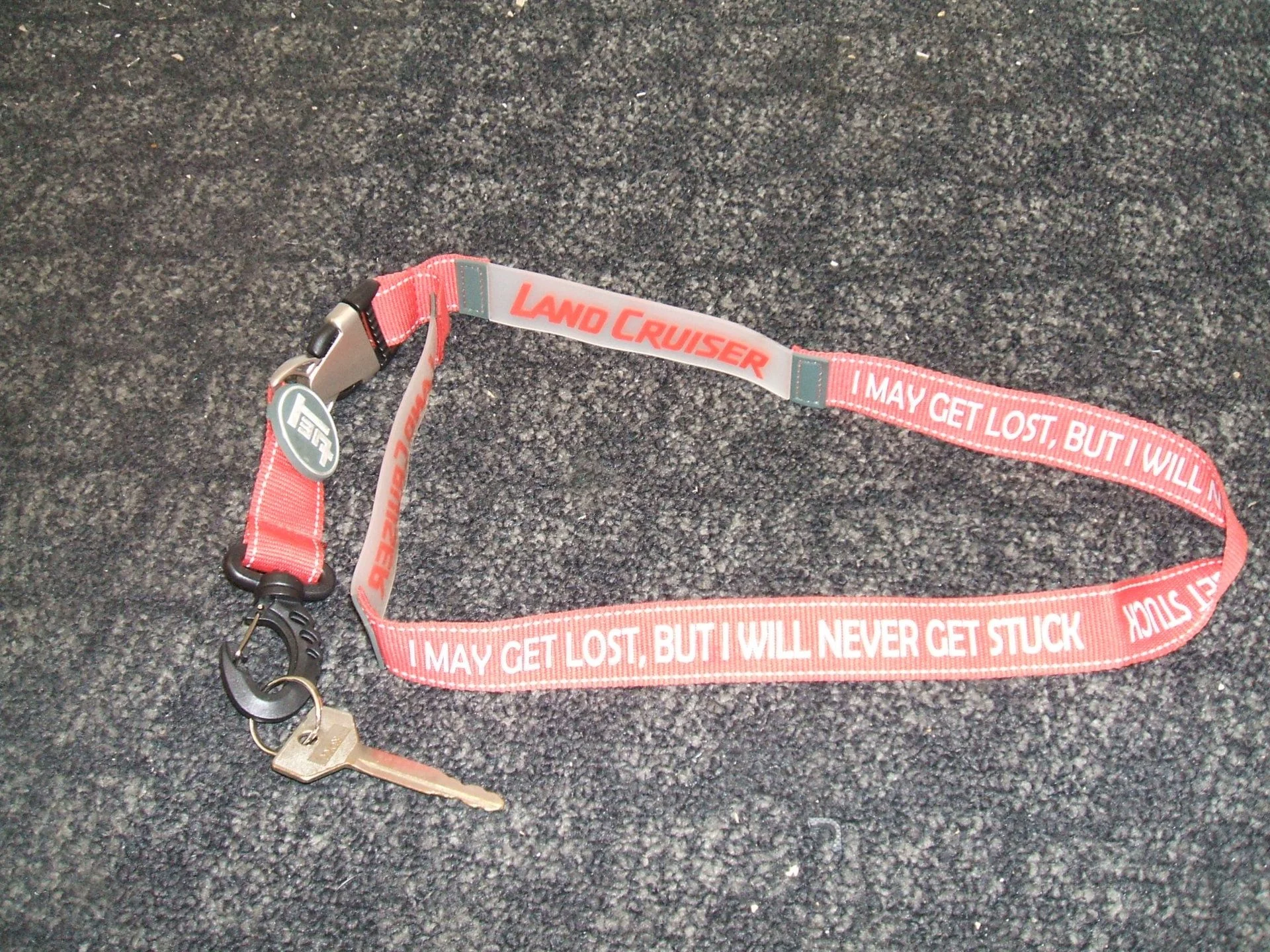 CRUISER LANYARD