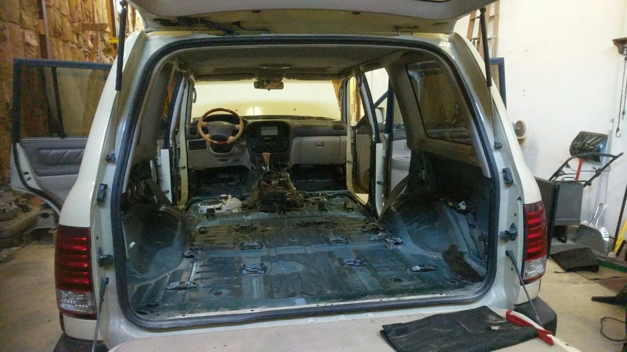 Dhanno sans interior
