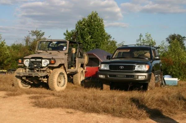 DSCC 2008 Morris Mountain Alabama. My two rigs at the camp.