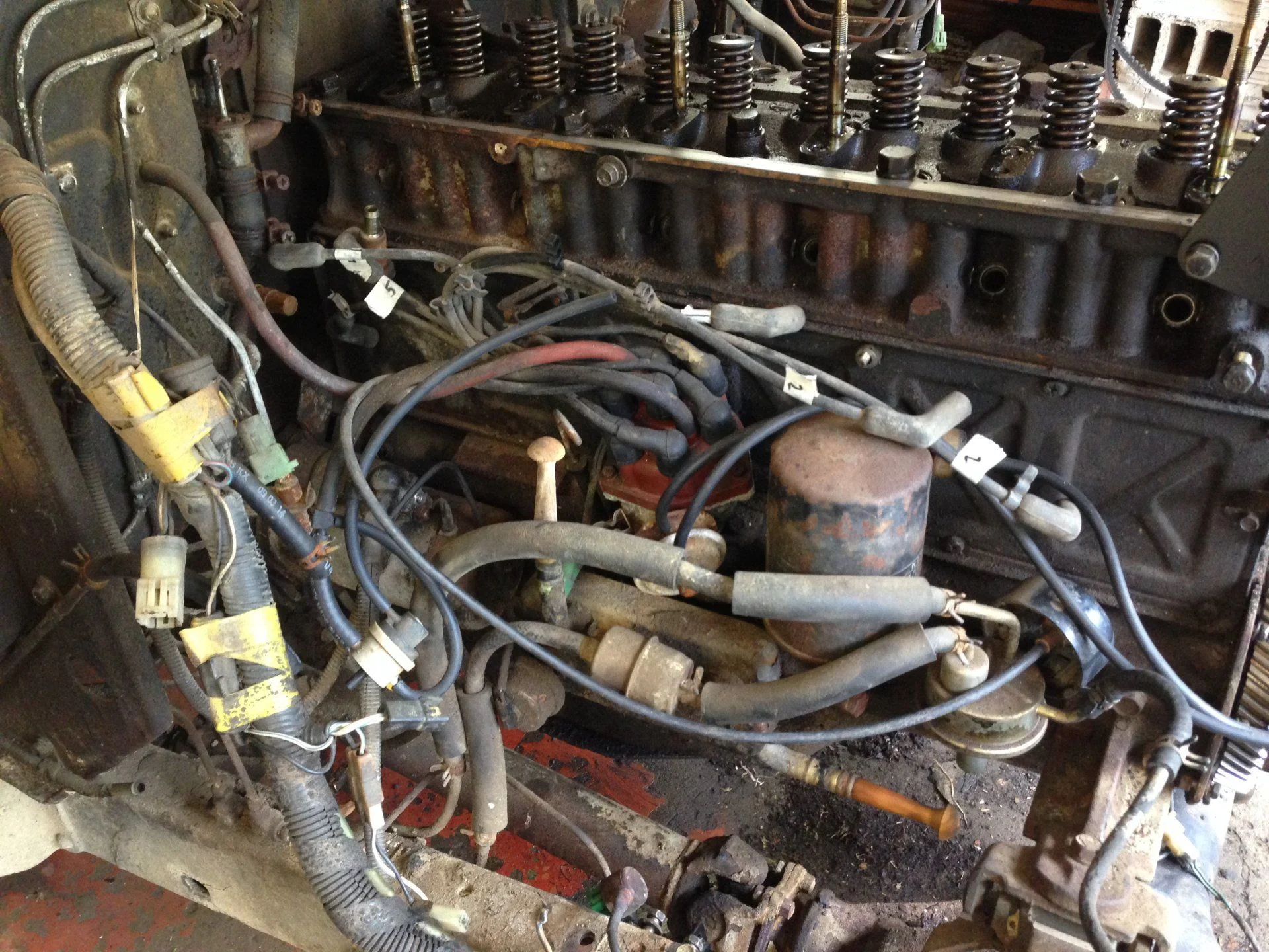Engine pass side