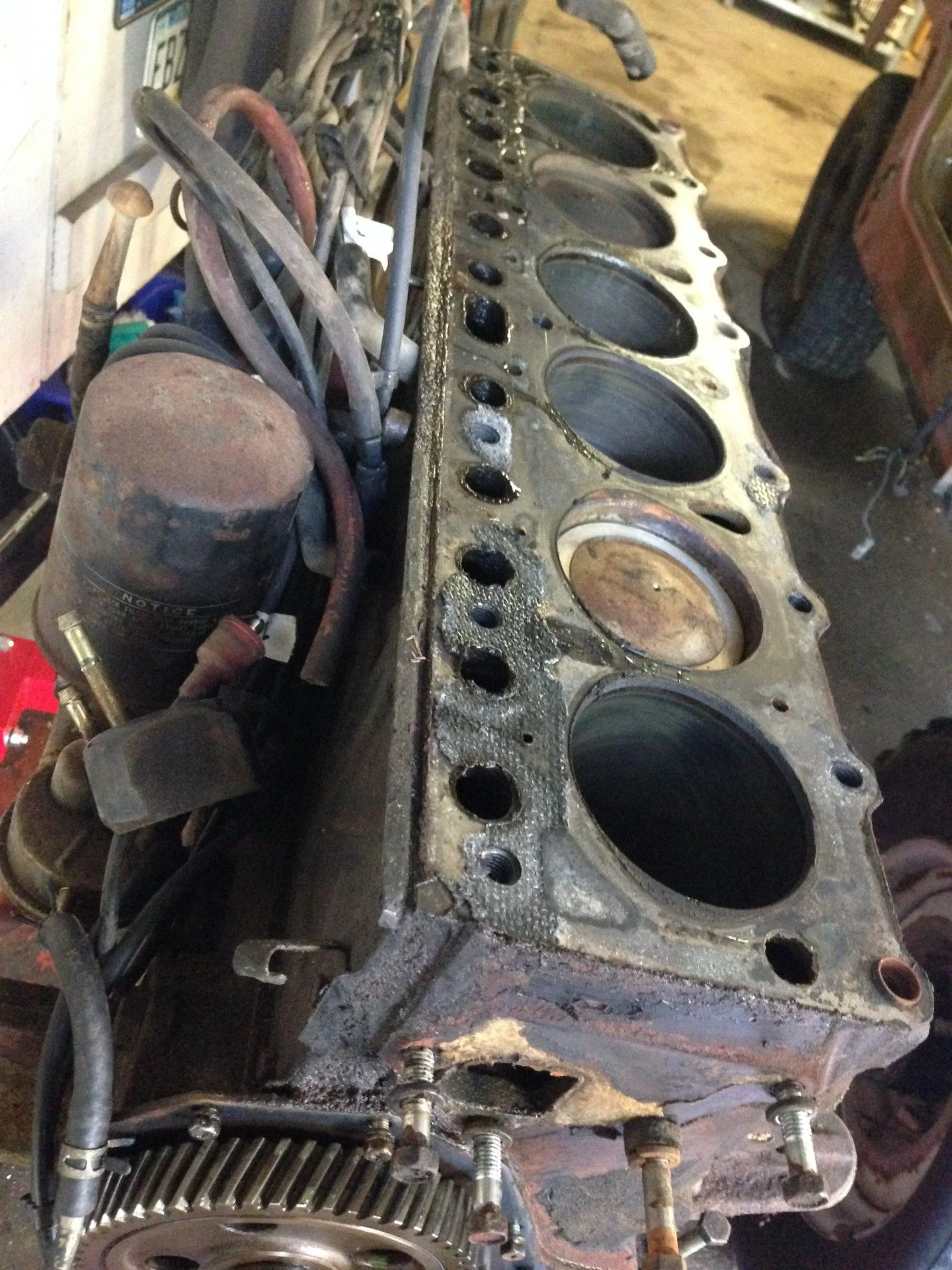 Engine top/pass side view on stand 3