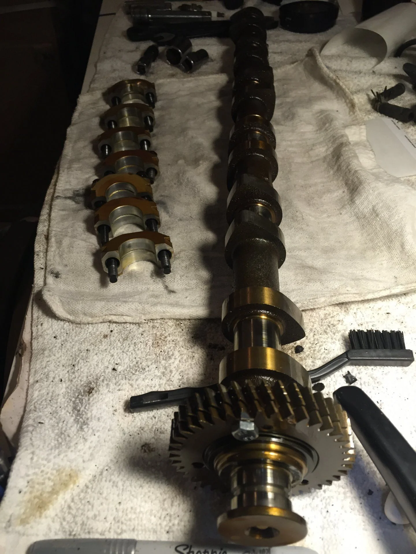 exhaust camshaft
