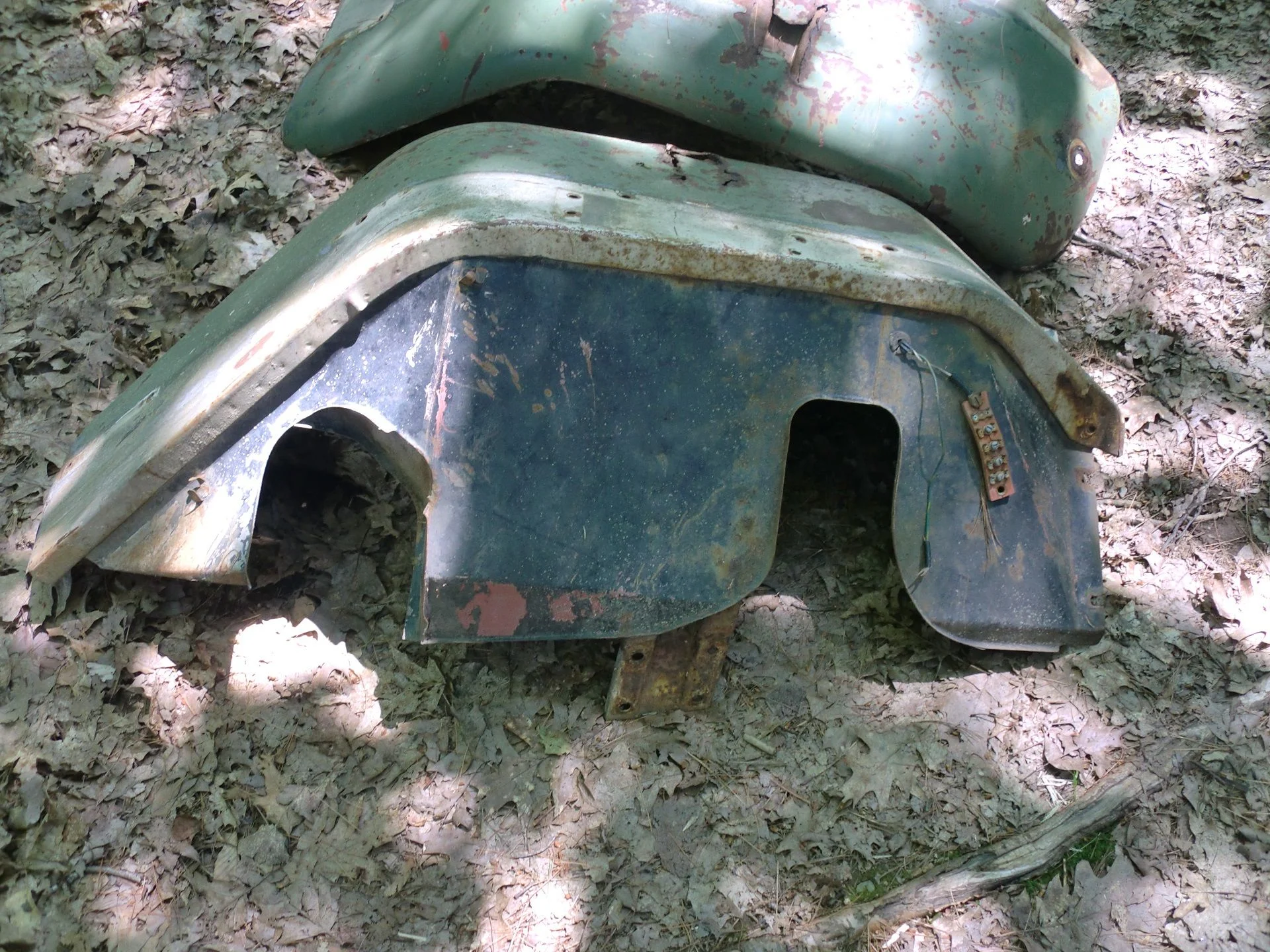 Fenders (2)