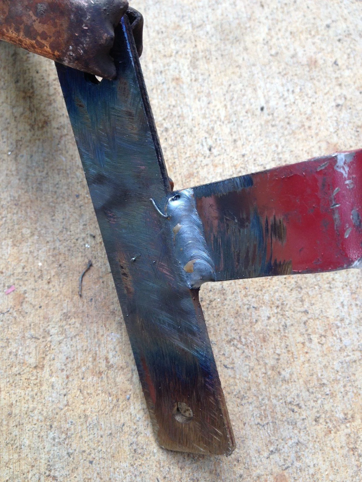 Filter dryer bracket