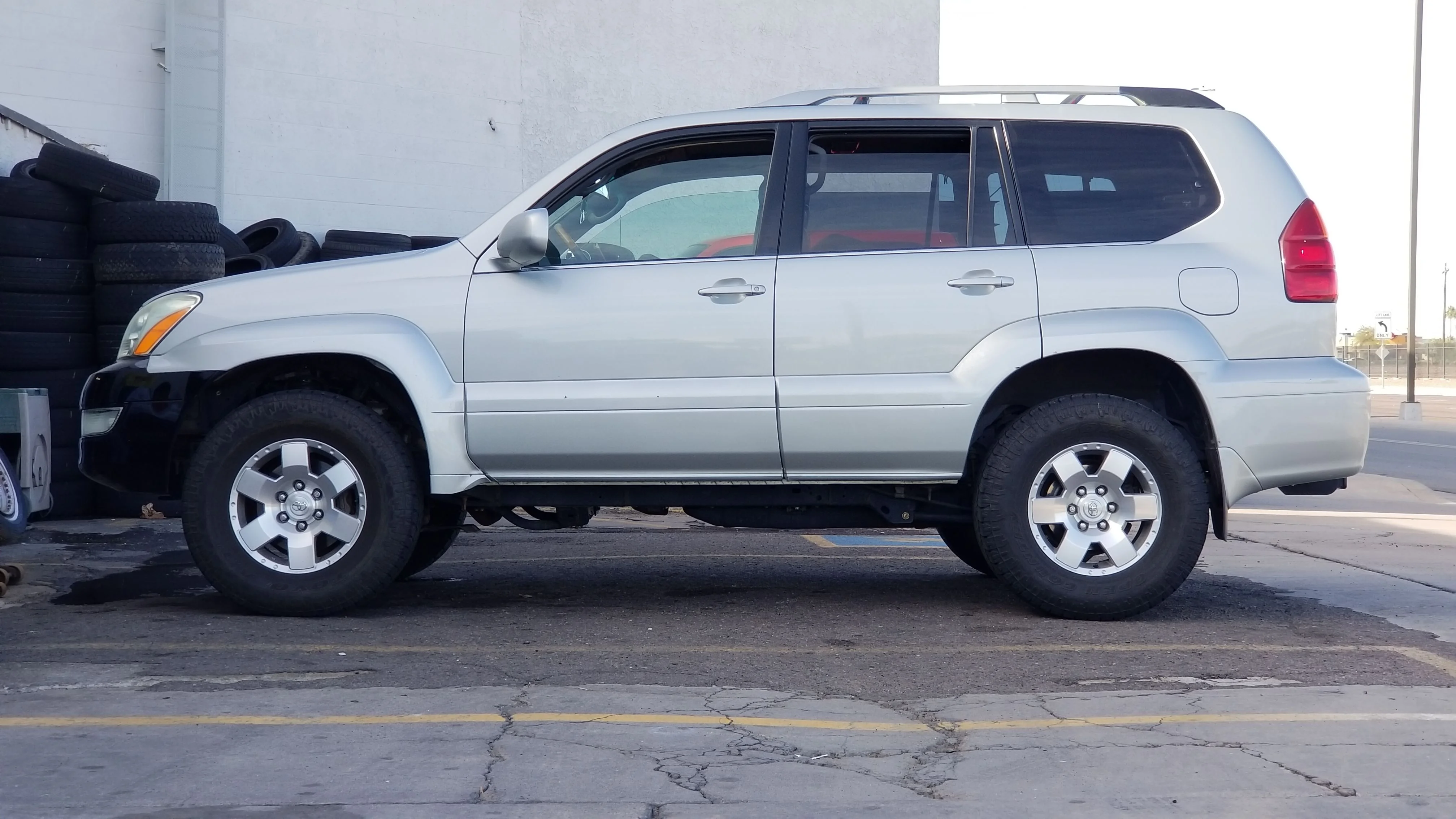 FJ cruiser wheels. 285/70/17