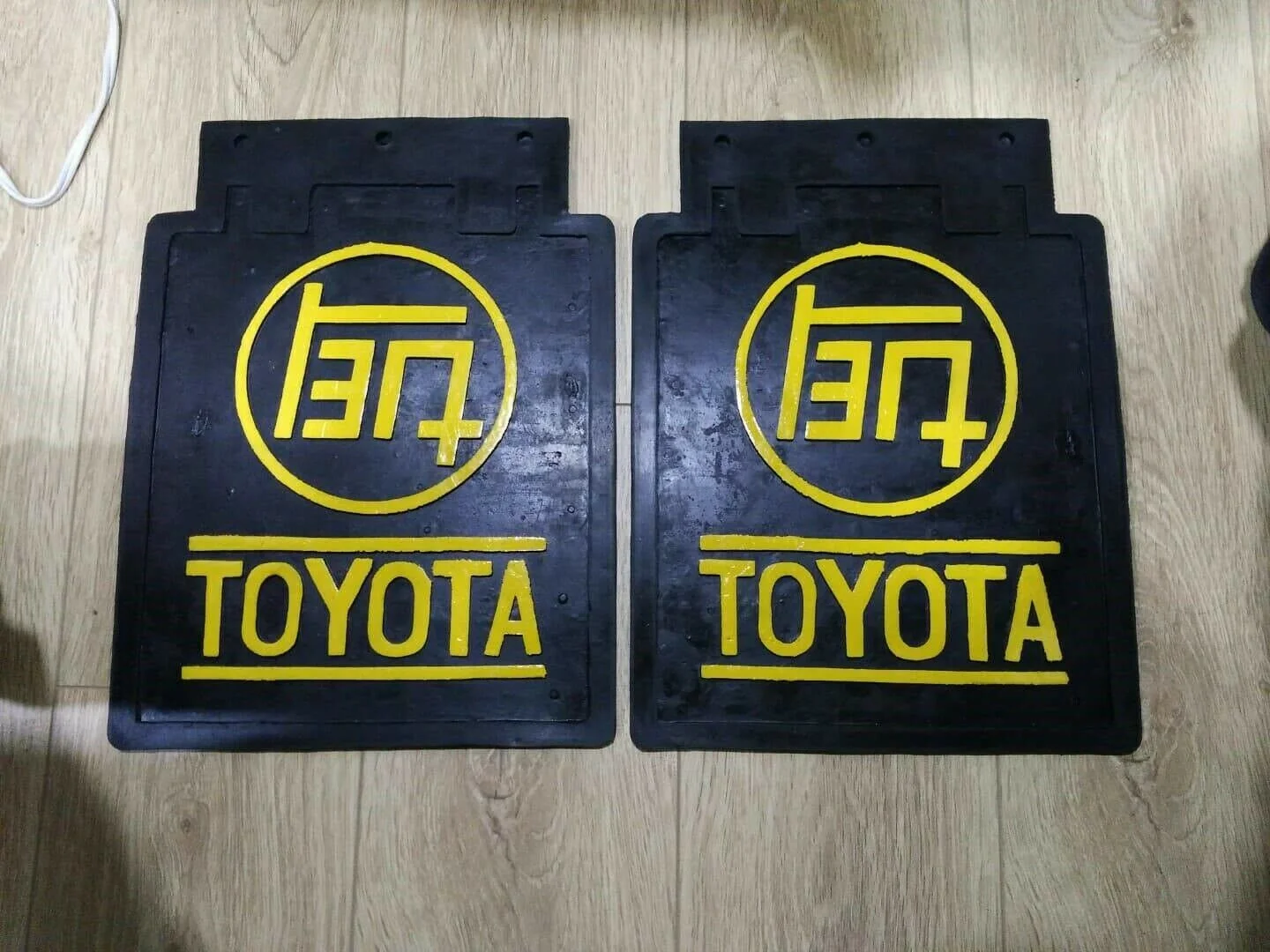 fj40Mudflaps.jpg