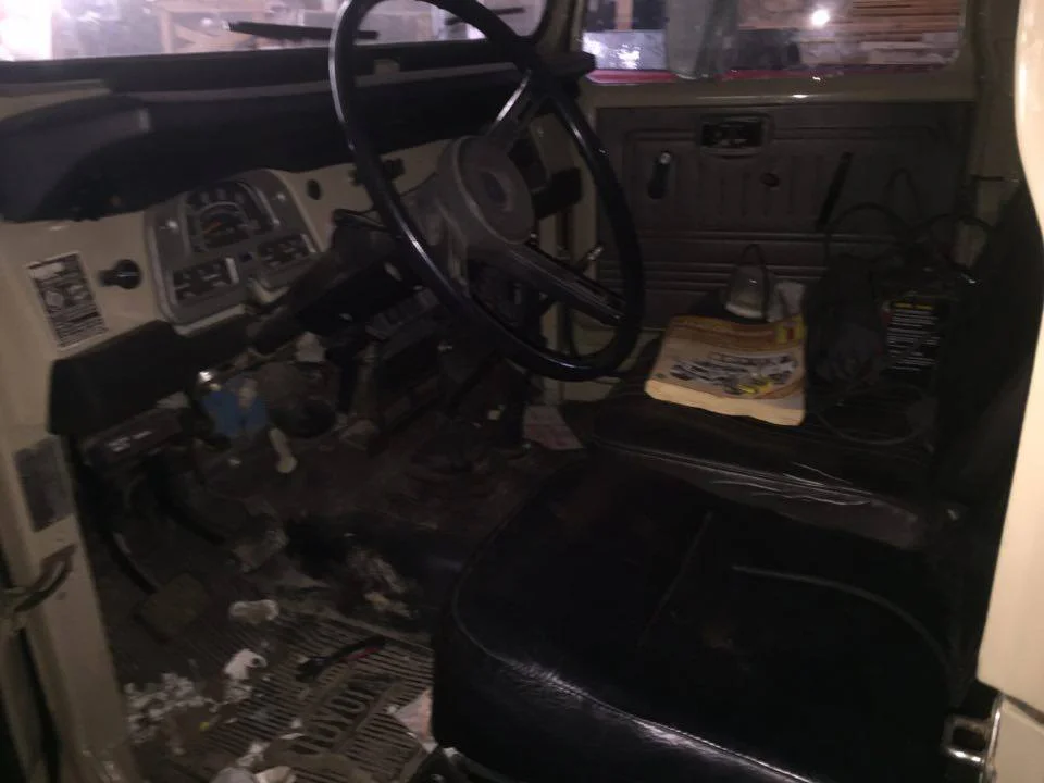 FJ45 interior