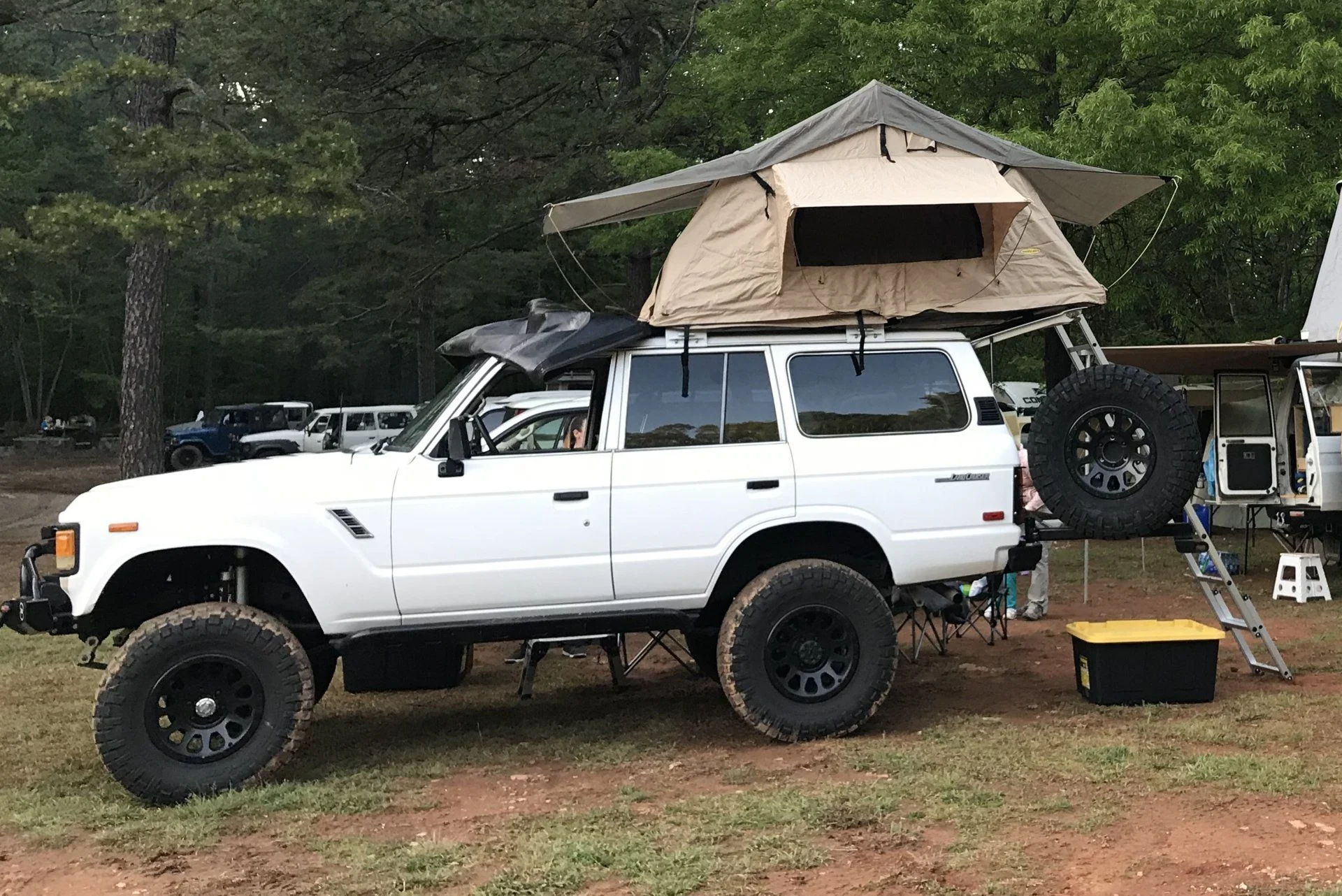 FJ60 Smittybilt RTT Open