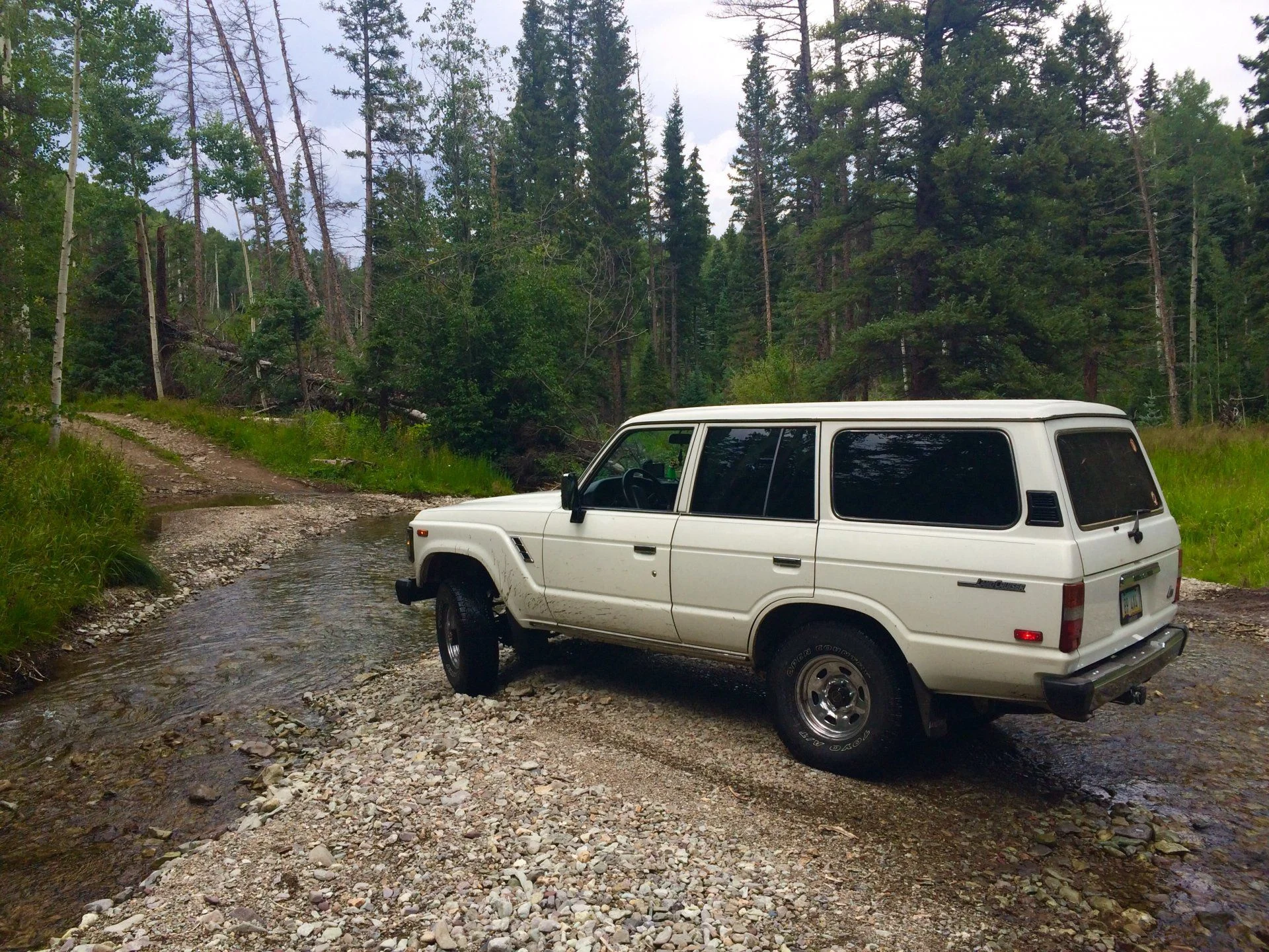 FJ62 River Crossing West of Ridgeway CO San Juan Mountains