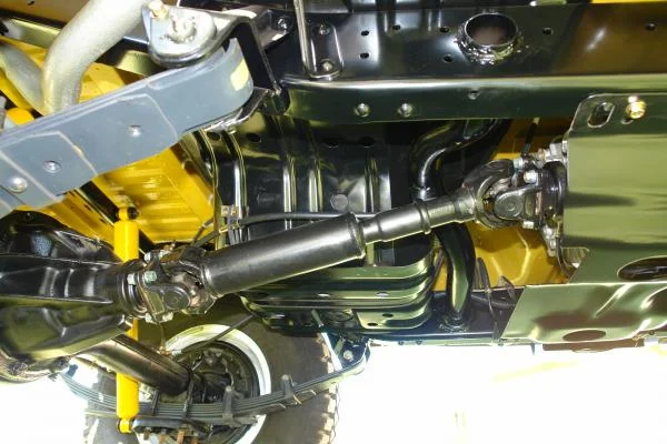 Flawless/spotless undercarriage...
