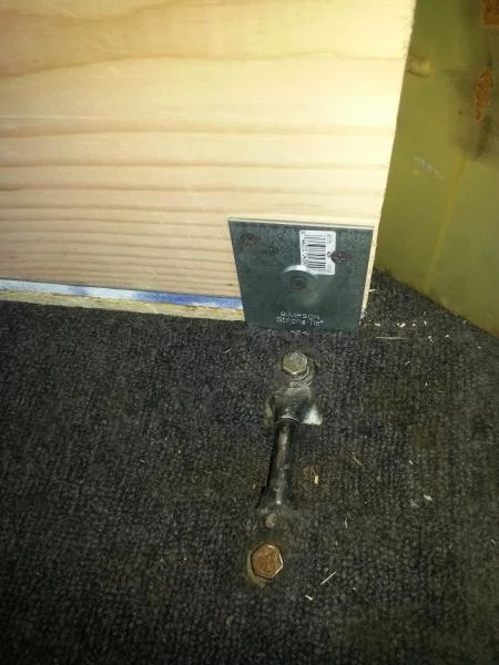 Floor brackets