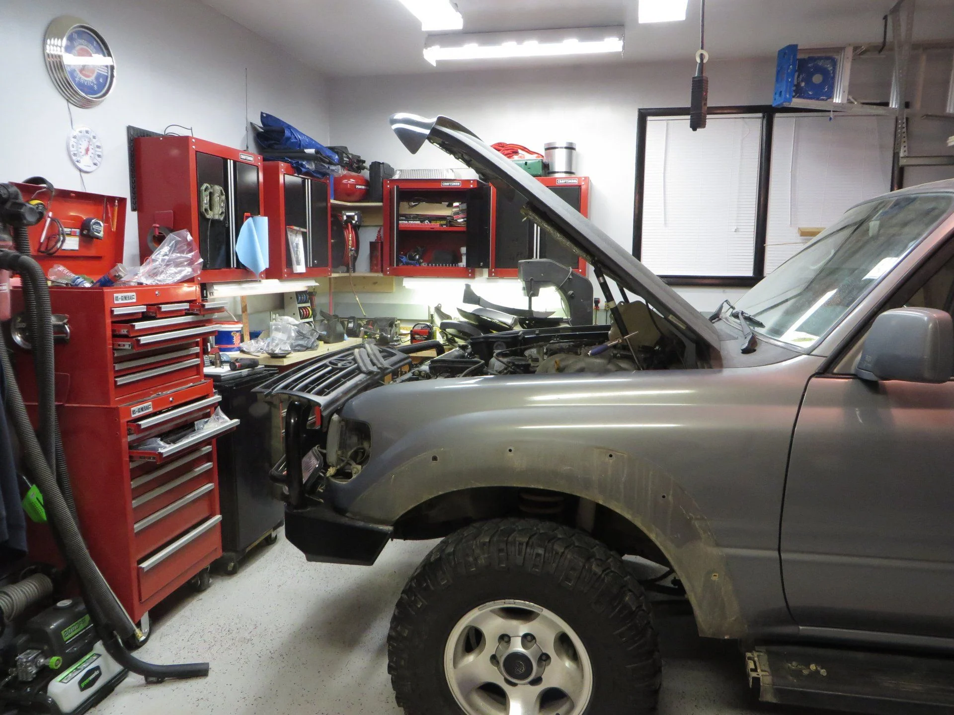 Front fender flare removed for plastidip