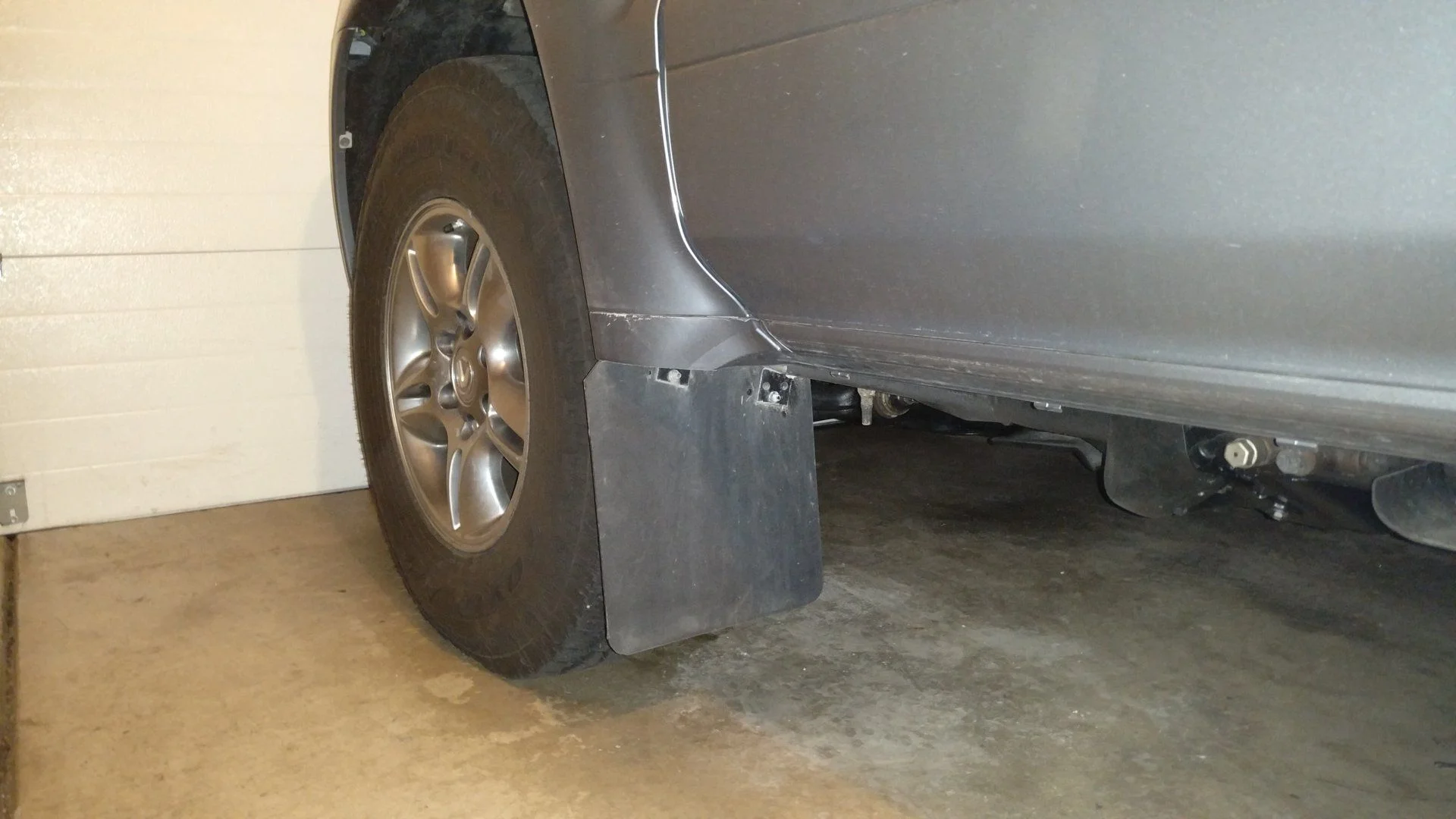 Front mud flap 2