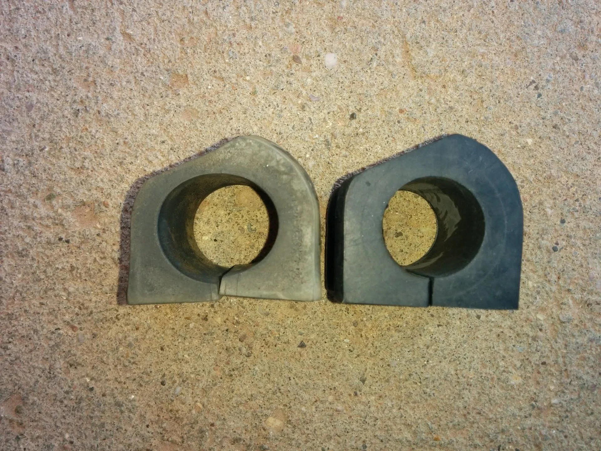 FSB bushings right