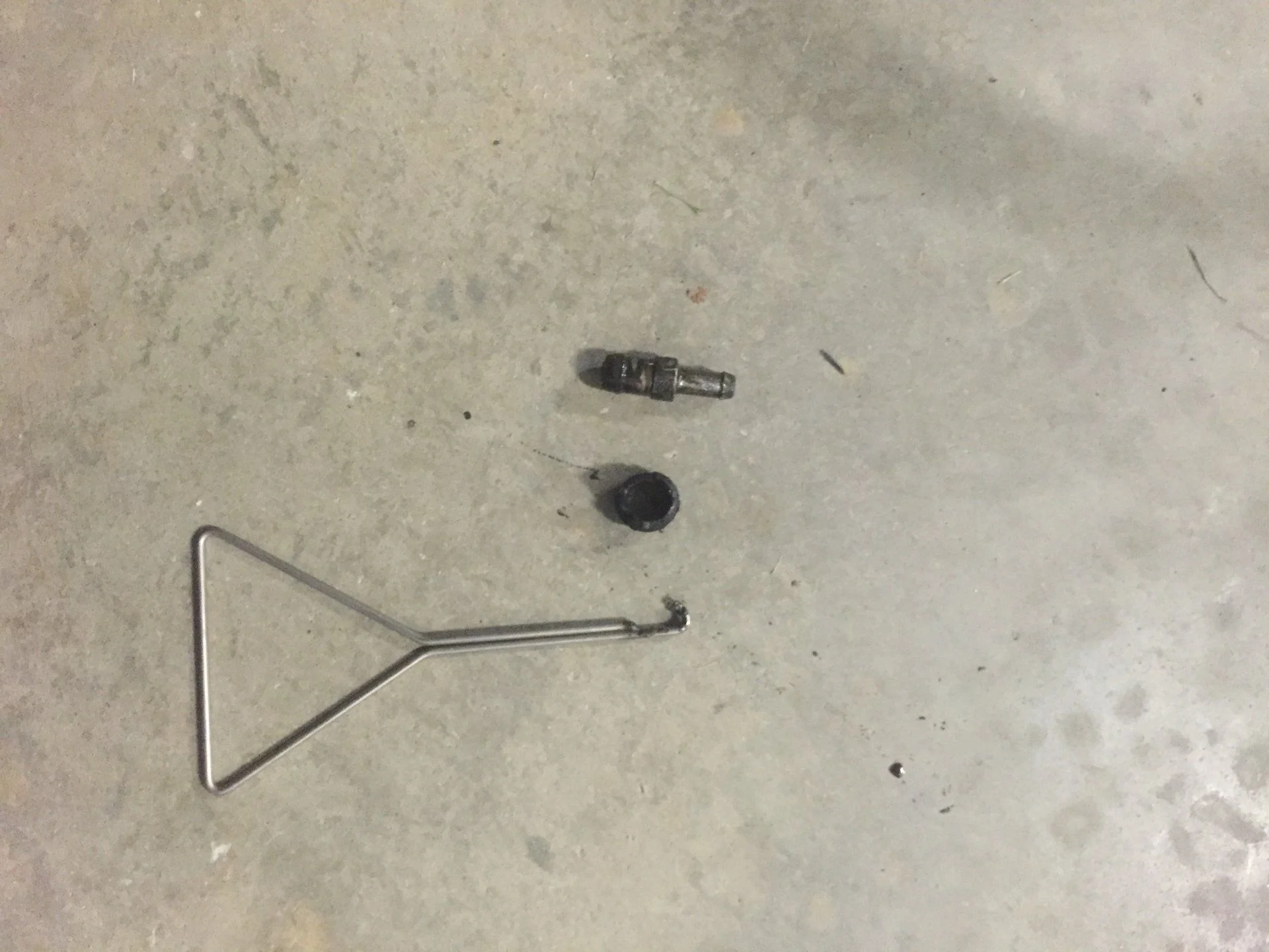 Handy tool for PVC grommet